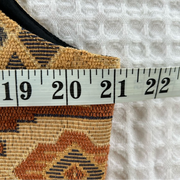 Vintage '90s Aztec Southwestern Western Vest Boho
Rodeo Yellowstone Concert - Picture 9 of 10